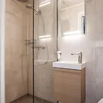 8 Seasons Otel
