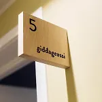 8 Seasons Hotel 2*