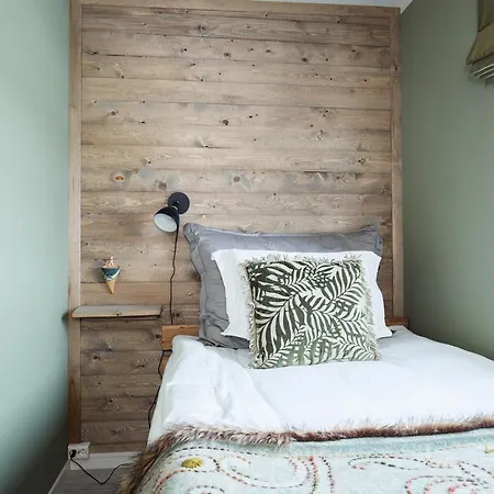 8 Seasons Varangerbotn