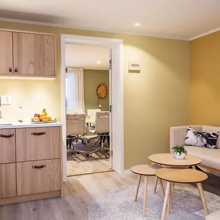 מלון 8 Seasons 2*