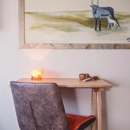 8 Seasons מלון 2*