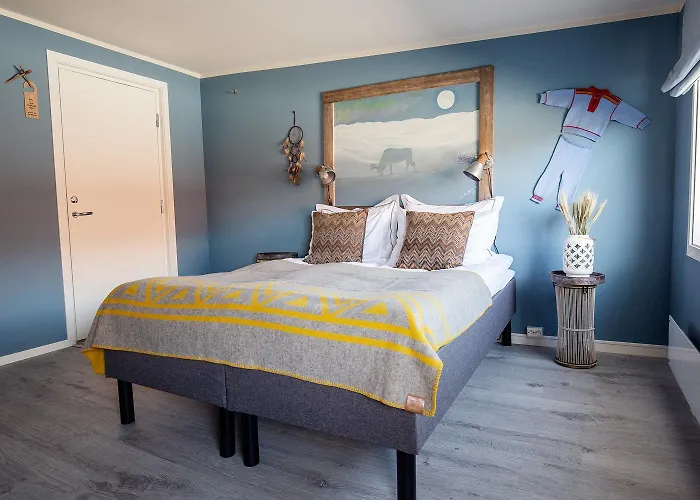 8 Seasons Отель